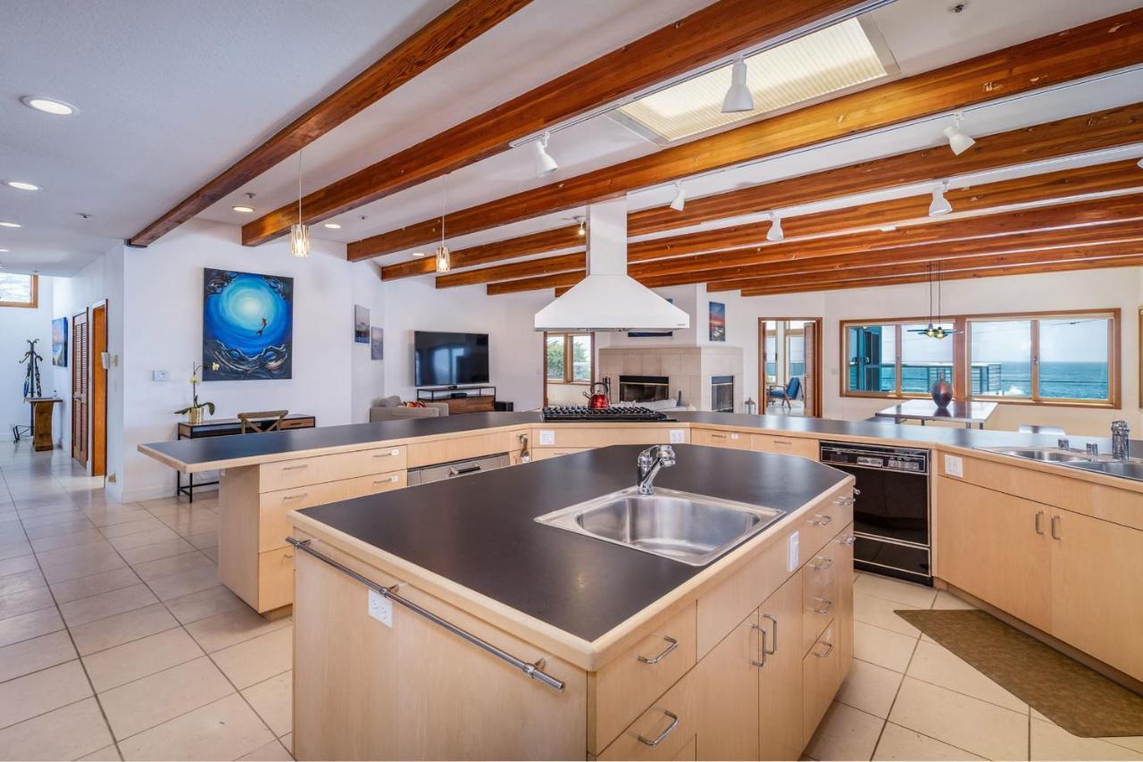 Luxury Beachfront Penthouse Walk To The Beach Restaurants Entertainment Half Moon Bay Exterior photo