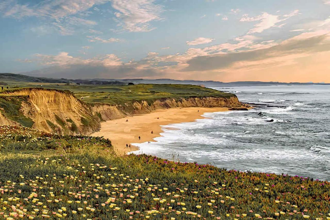 Luxury Beachfront Penthouse Walk To The Beach Restaurants Entertainment Half Moon Bay Exterior photo